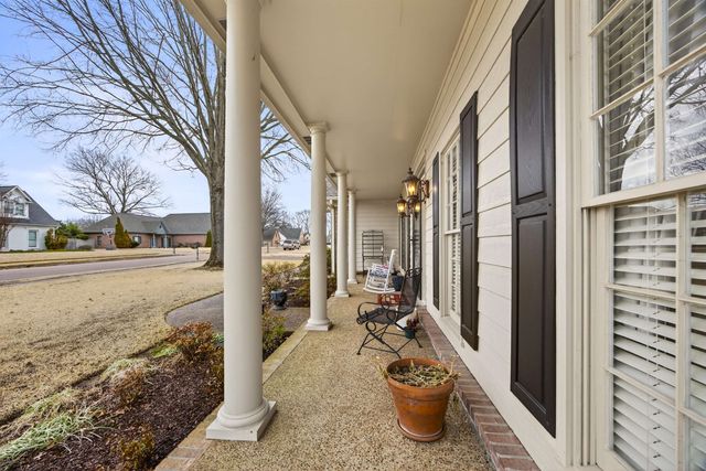 595 SAGEWOOD DR, Collierville, TN 38017