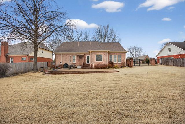 595 SAGEWOOD DR, Collierville, TN 38017