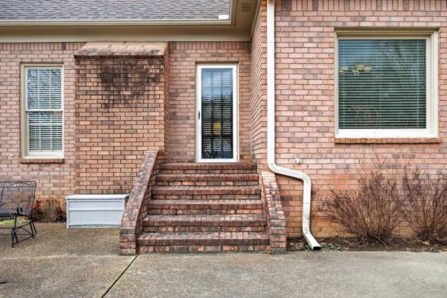 595 SAGEWOOD DR, Collierville, TN 38017