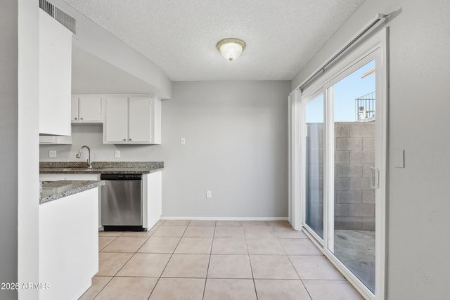 860 E BROWN Road 29, Mesa, AZ 85203