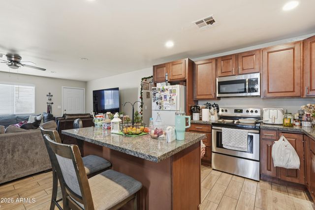 860 E BROWN Road 29, Mesa, AZ 85203