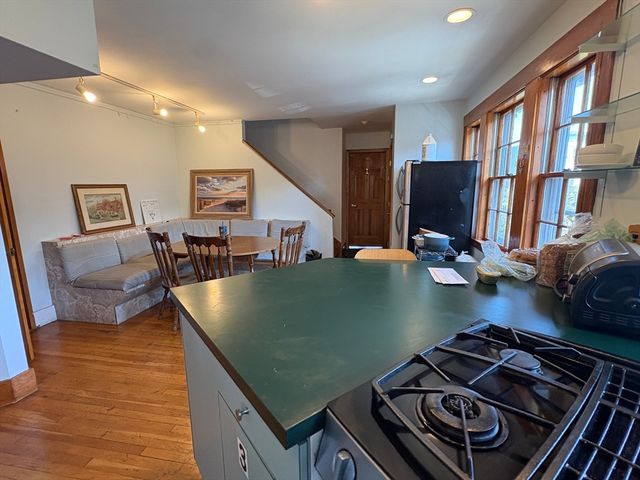 1446 Cambridge St 2, Cambridge, MA 02139