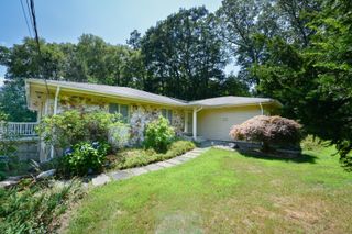 123 El Toro Drive, Bristol, CT 06010