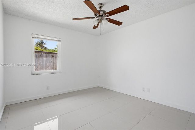 7434 Thatcher Ave 7434, Lake Worth, FL 33462