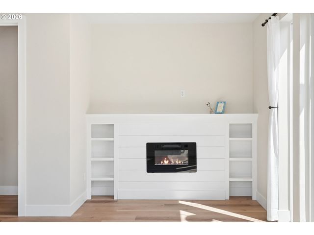 5446 Ne PRESCOTT St 4, Portland, OR 97218