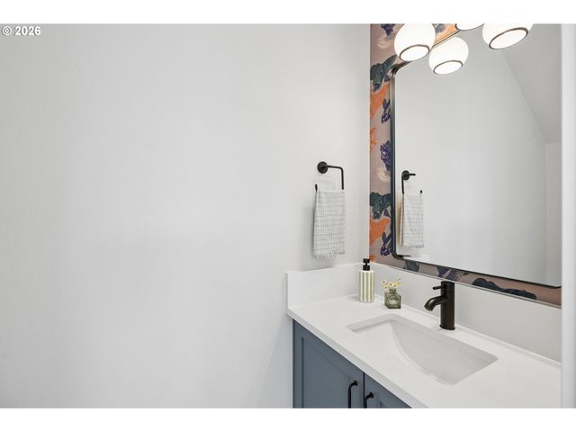 5446 Ne PRESCOTT St 4, Portland, OR 97218