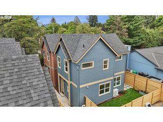 5446 Ne PRESCOTT St 4, Portland, OR 97218