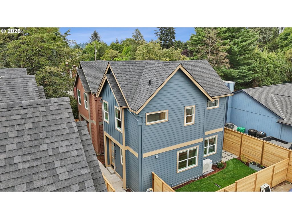 5446 Ne PRESCOTT St 4, Portland, OR 97218