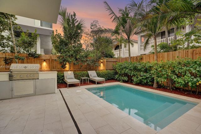 3073 Hibiscus St., Miami, FL 33133