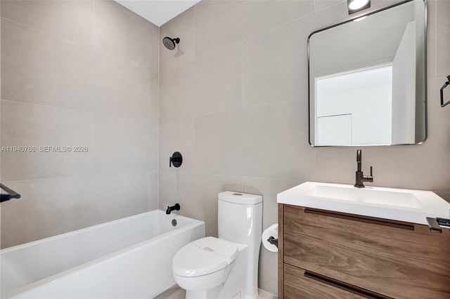 3073 Hibiscus St., Miami, FL 33133