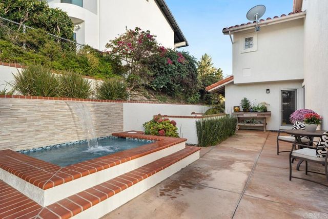 401 Santa Dominga, Solana Beach, CA 92075