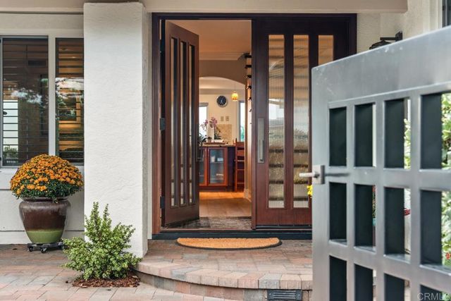 401 Santa Dominga, Solana Beach, CA 92075