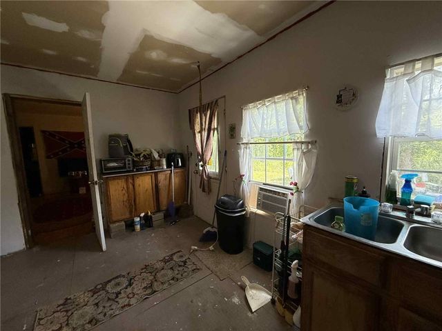 107 South Street, Plainview, AR 72857