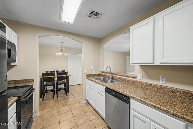 2950 W LOUISE Drive 108, Phoenix, AZ 85027