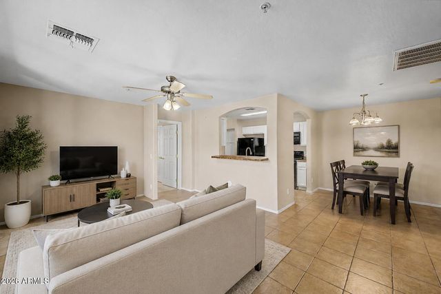 2950 W LOUISE Drive 108, Phoenix, AZ 85027