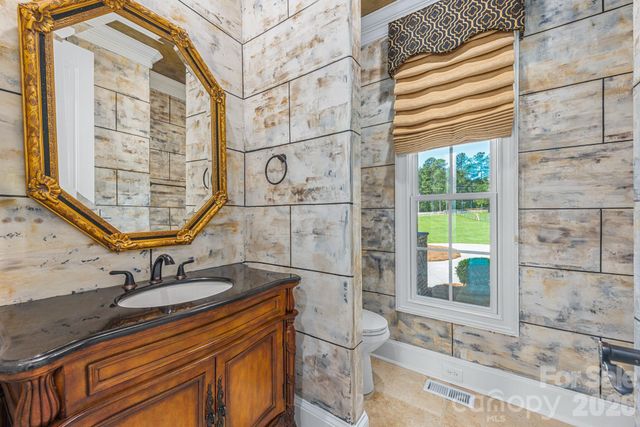 534 N Ingleside Farm Road, Iron Station, NC 28080