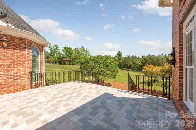534 N Ingleside Farm Road, Iron Station, NC 28080