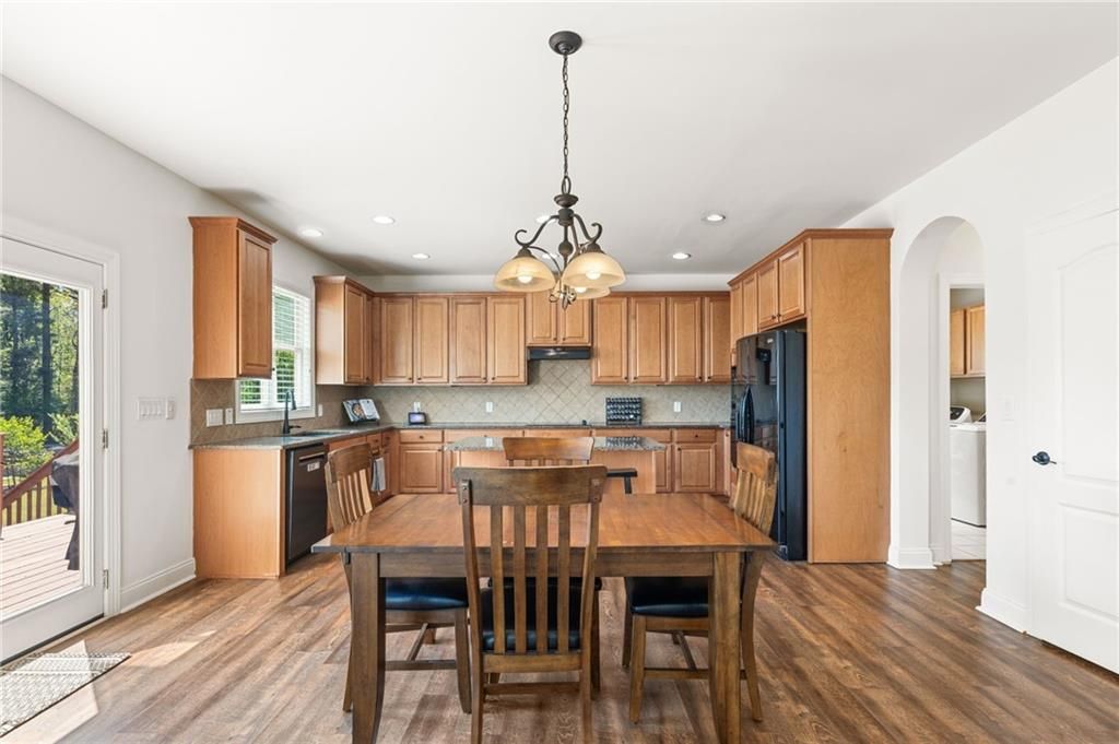 Image 5 of property listing at 3967 Nemours Trail NW, Kennesaw, GA 30152
