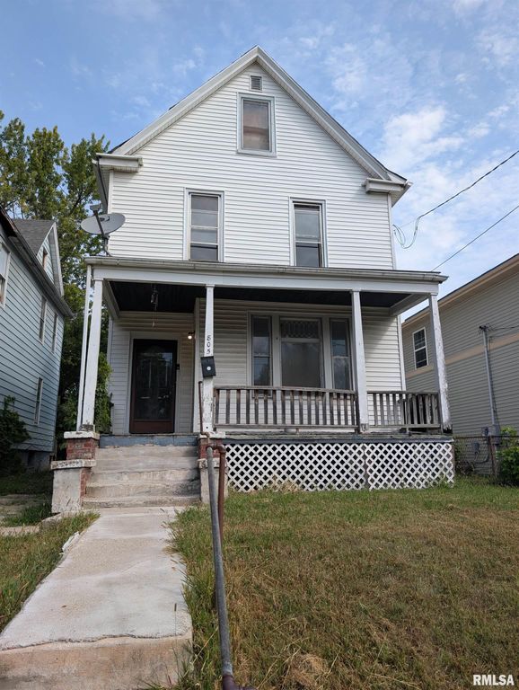 805 E BEHRENDS Avenue, Peoria, IL 61603