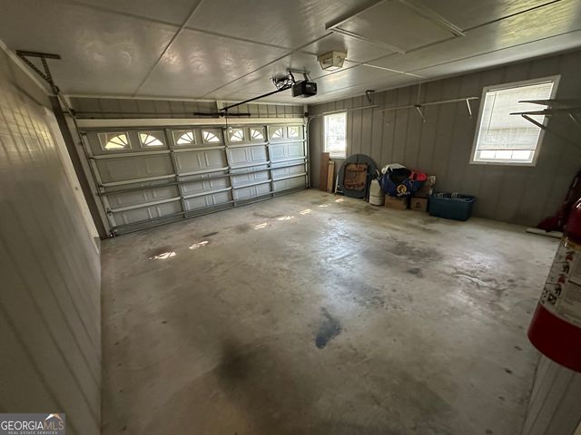 384 SAM BROWN Boulevard, Commerce, GA 30529