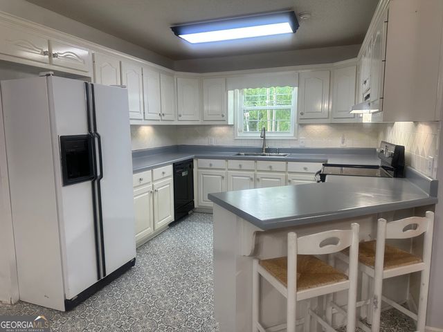 384 SAM BROWN BLVD, Commerce, GA 30529