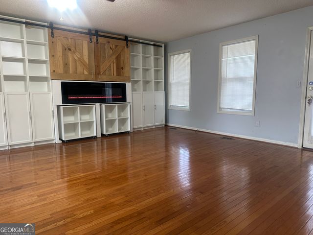 384 SAM BROWN BLVD, Commerce, GA 30529