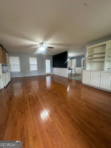 384 SAM BROWN BLVD, Commerce, GA 30529