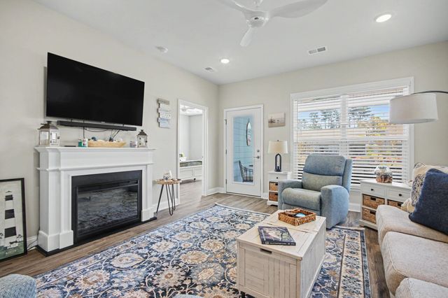 5956 Cremona Dr., Myrtle Beach, SC 29572