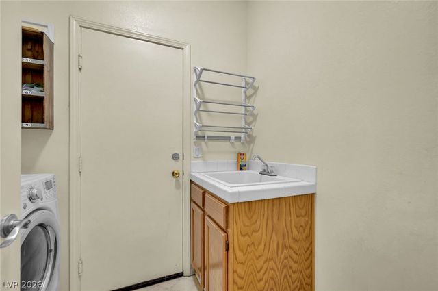 8738 Vista Cantera Court, Las Vegas, NV 89147