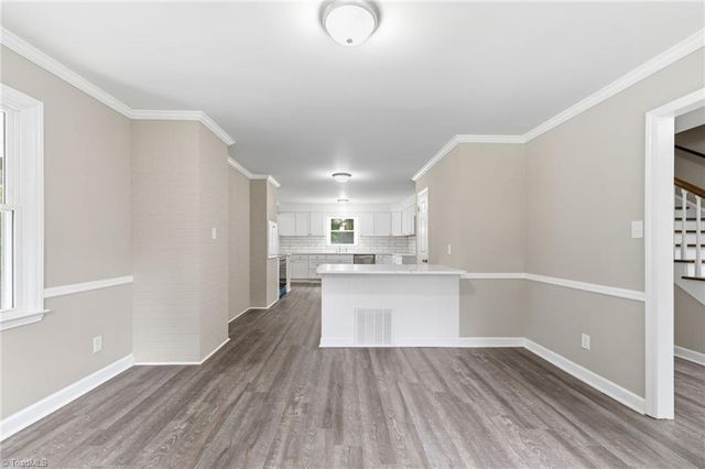 3721 Herchel Lane, Winston-salem, NC 27106