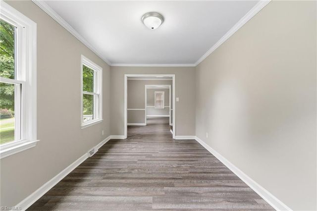 3721 Herchel Lane, Winston-salem, NC 27106