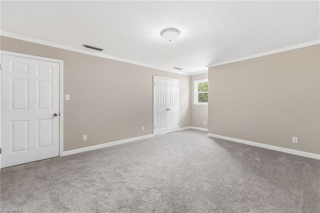 3721 Herchel Lane, Winston-salem, NC 27106