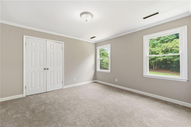 3721 Herchel Lane, Winston-salem, NC 27106