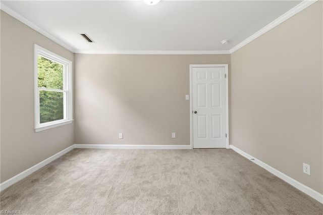 3721 Herchel Lane, Winston-salem, NC 27106
