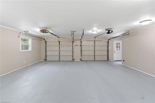 3721 Herchel Lane, Winston-salem, NC 27106