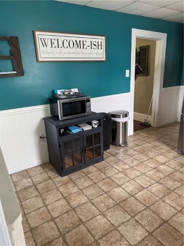 118 N 6th, Youngwood, PA 15697