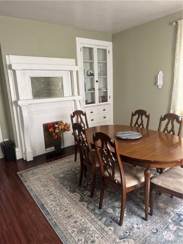 118 N 6th, Youngwood, PA 15697