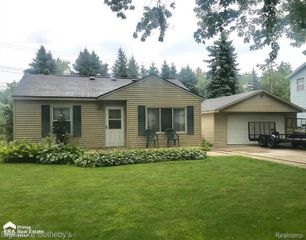 2816 Wisner Street, Waterford, MI 48329