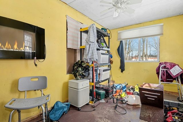 152 Beaverbrook Pkwy, Worcester, MA 01603