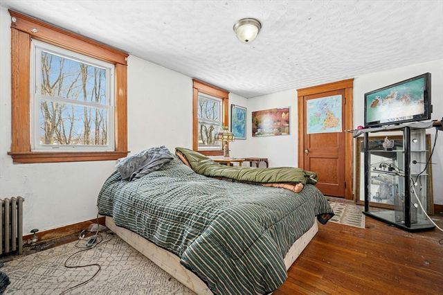 152 Beaverbrook Pkwy, Worcester, MA 01603