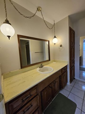 9415 Spellman Road, Houston, TX 77031