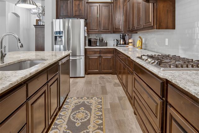 1108 Crown Valley Drive, Weatherford, TX 76087