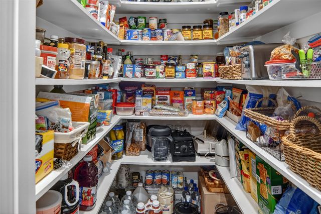 1108 Crown Valley Drive, Weatherford, TX 76087