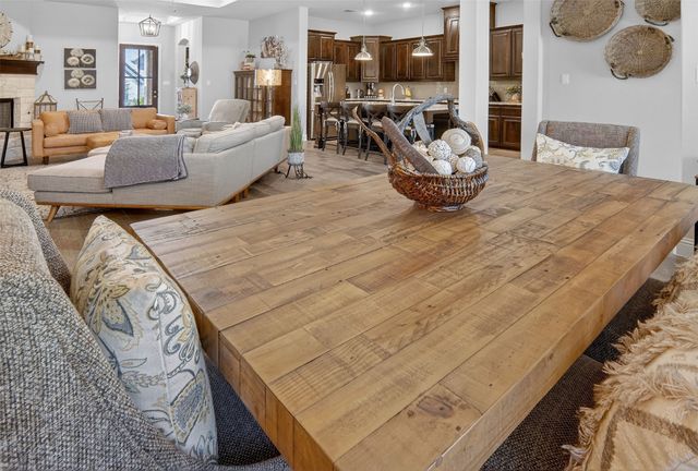 1108 Crown Valley Drive, Weatherford, TX 76087