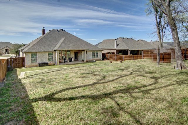 1108 Crown Valley Drive, Weatherford, TX 76087