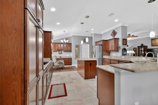1614 PENNECAMP DRIVE, The Villages, FL 32162