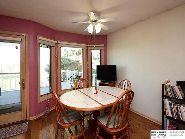 10012 S 172nd Circle, Omaha, NE 68136