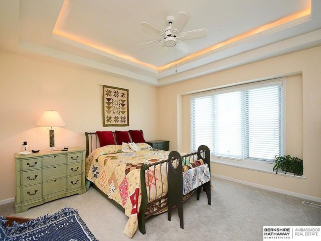 10012 S 172nd Circle, Omaha, NE 68136