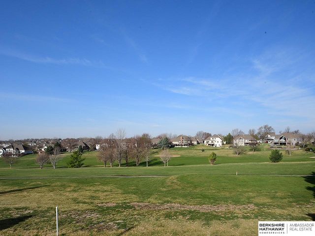 10012 S 172nd Circle, Omaha, NE 68136