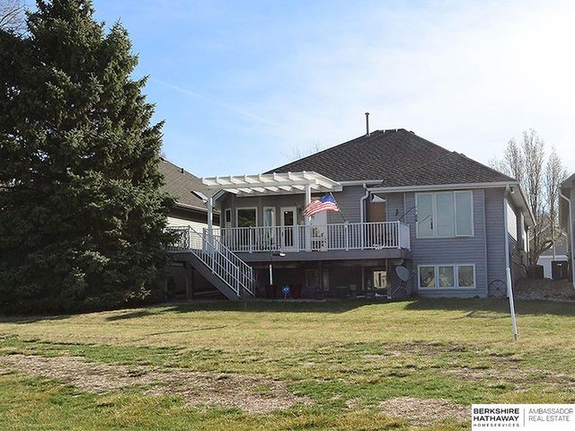 10012 S 172nd Circle, Omaha, NE 68136